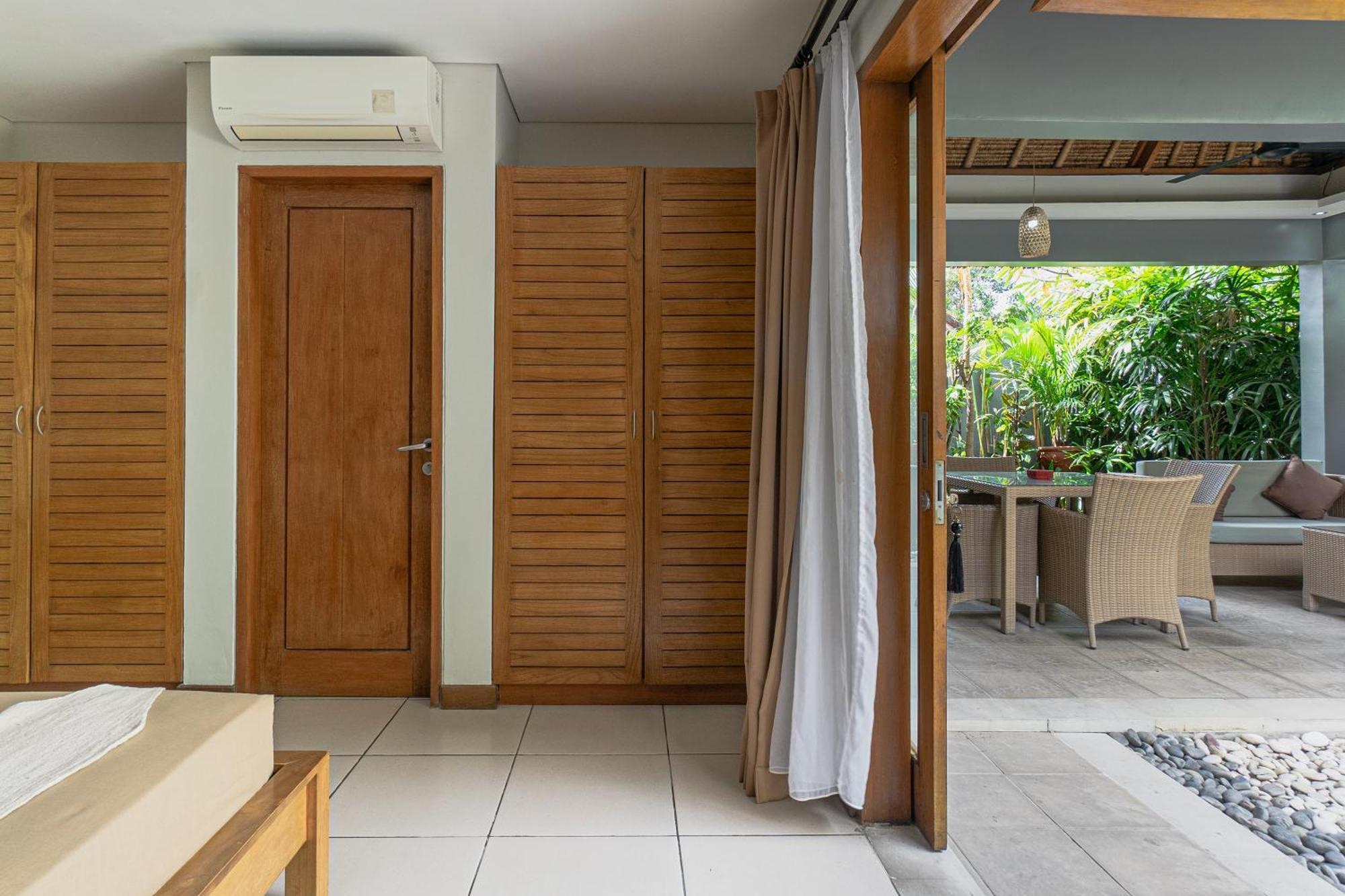 Balinea Holiday Home Seminyak Extérieur photo