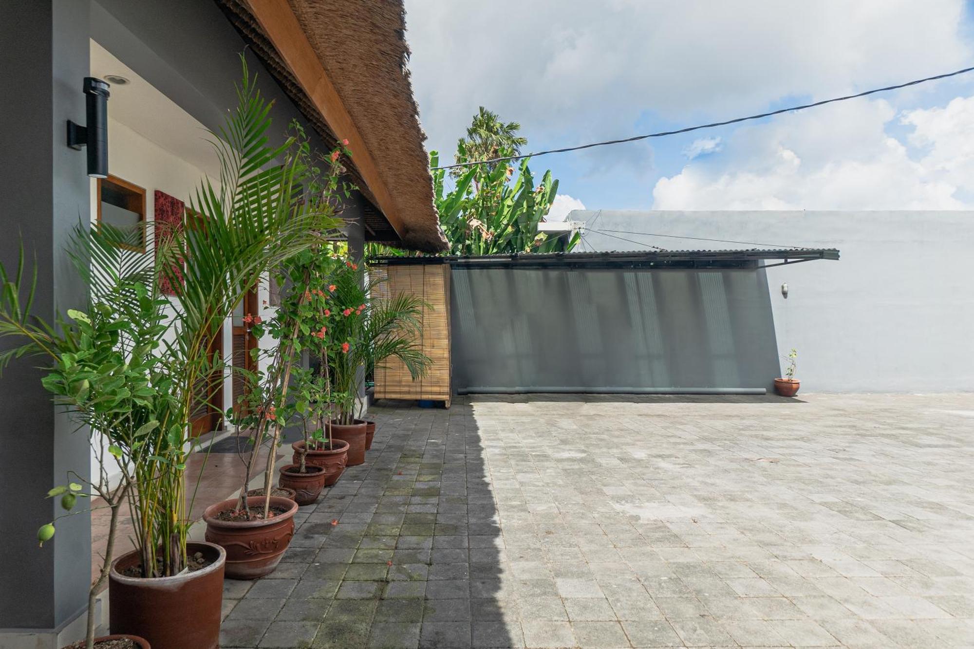 Balinea Holiday Home Seminyak Extérieur photo