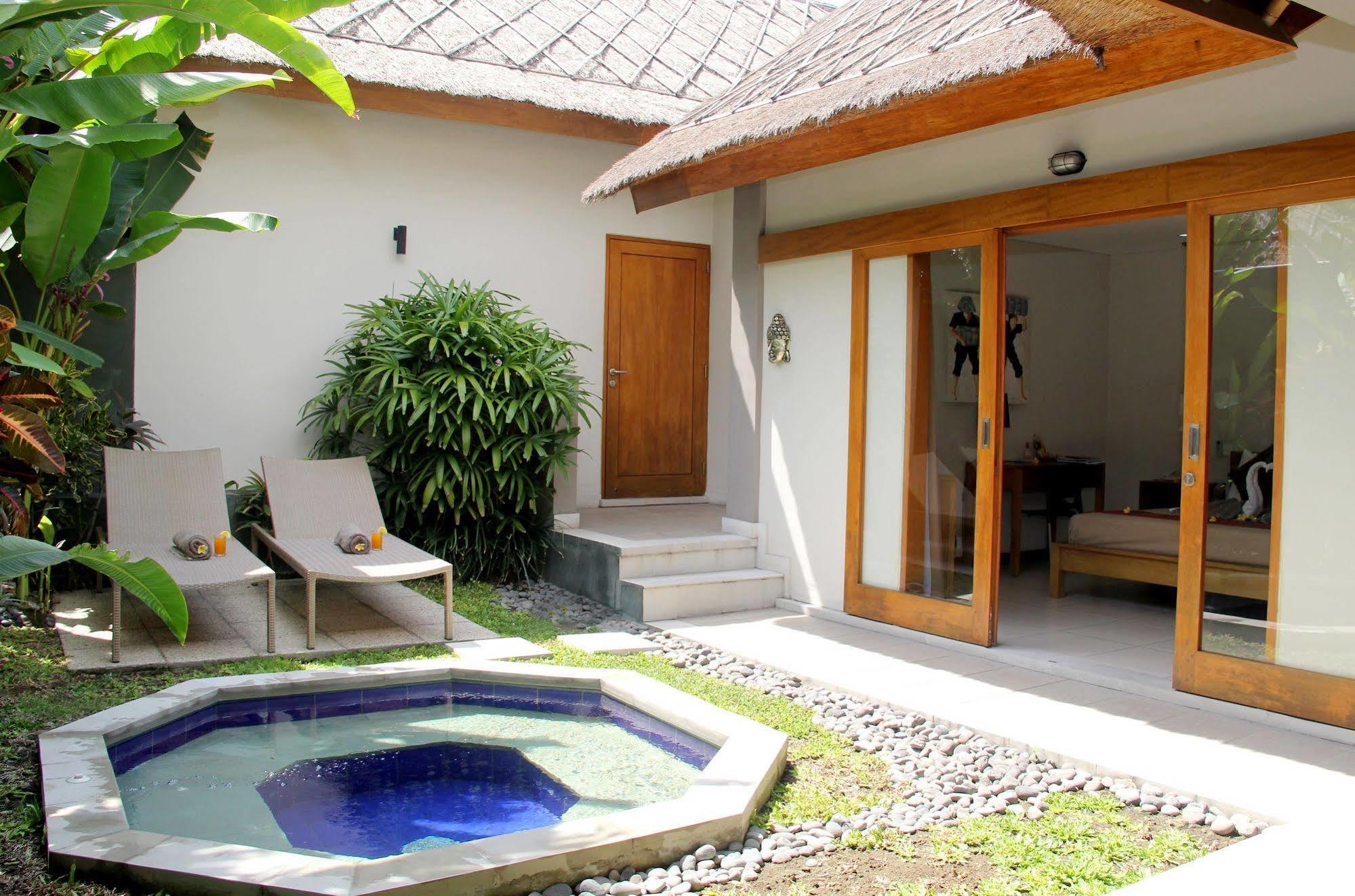 Balinea Holiday Home Seminyak Extérieur photo